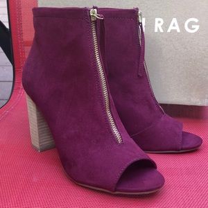 LONDON RAG BURGUNDY Peep Toe Bootie